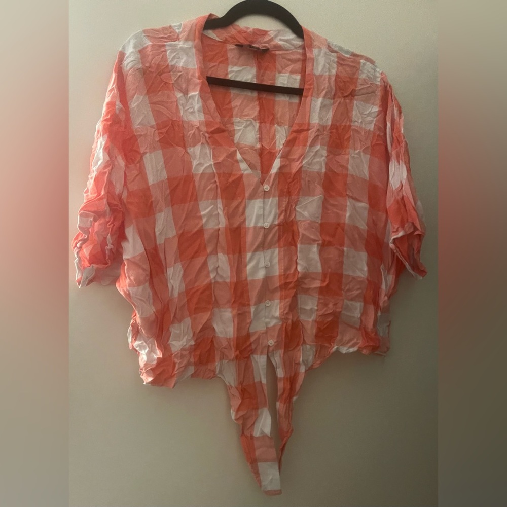 Express front tie checkered top size M